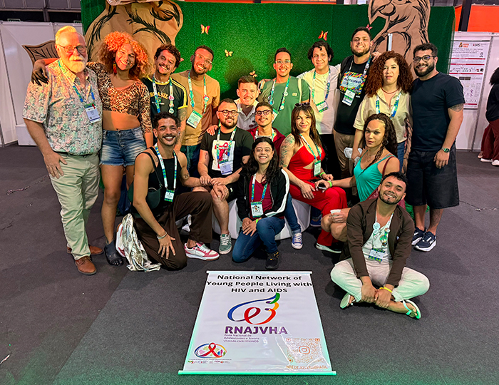 Integrantes da Sociedade Civil durante a 26ª Conferência Internacional de Aids 2026 reforçam a defesa do acesso universal às novas tecnologias de prevenção e tratamento do HIV.
